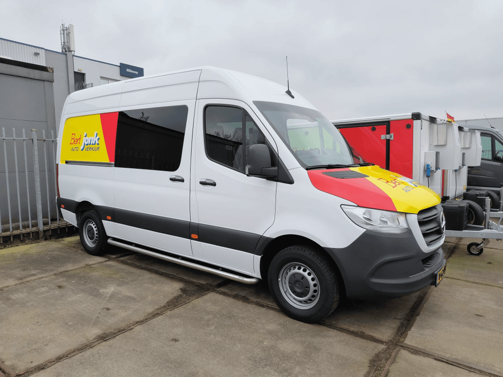 Onze Nieuwe Mercedes-Benz Sprinter 7 persoons dubbele cabine